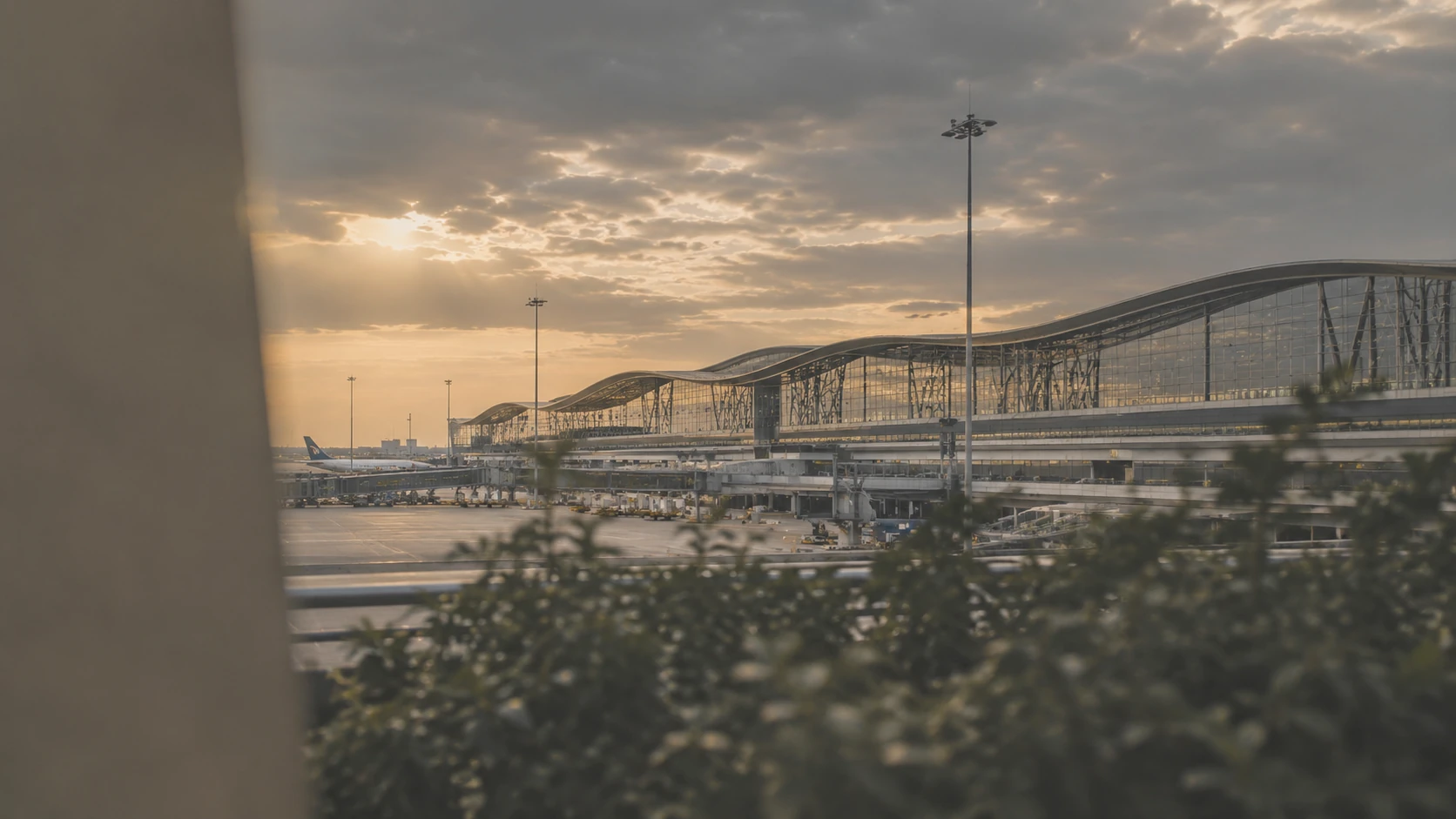 Airport terminal architecture for Heathrow Airport chauffeur transfers
